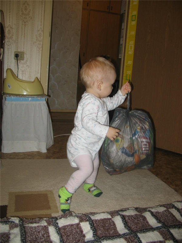 Хто повинен виносити сміття? Хто повинен виносити сміття?