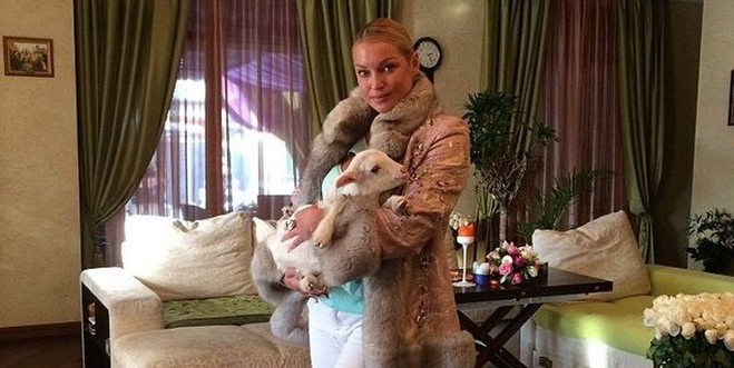 Які подарунки отримала А.Волочкова на свій день народження 20 січня?