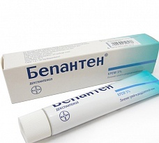 Чим мазати тріщини на сосках?