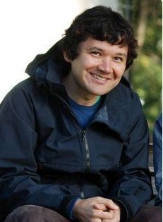 Хто режисер серіалу & quot; Захоплення & quot; (2015)?
