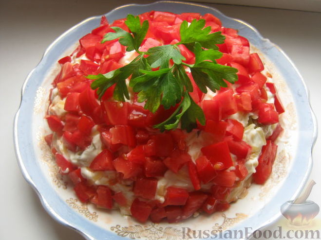 Як приготувати листковий салат з грибами & quot; Червона Шапочка & quot ;?