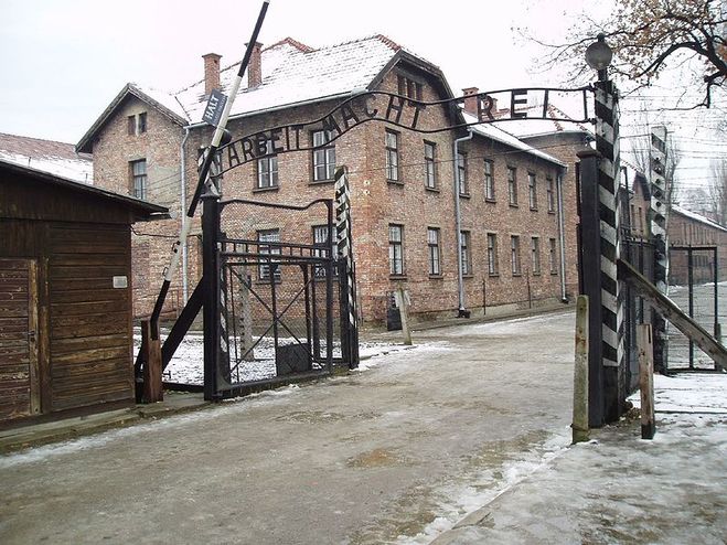 ворота Аушвіц