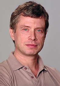 Хто режисер серіалу & quot; Мій улюблений тато & quot ;?
