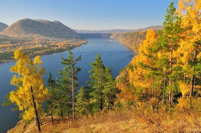 Які річки протікають в Хакасії?