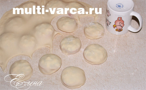 Як спекти пиріжки-бомбочки? Можна в мультиварці?