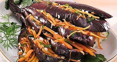 Як засолити баклажани з морквою на зиму?