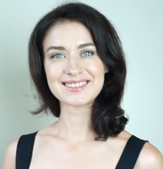 Хто така Olya Burakova? Справжні ім'я, прізвище? Скільки років? Є чоловік?
