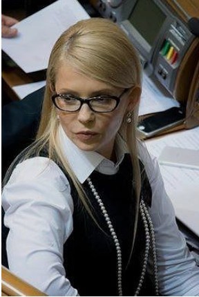 Тимошенко змінила імідж, готується стати прем'єр-міністром України в 2016? Тимошенко змінила імідж, готується стати прем'єр-міністром України в 2016?