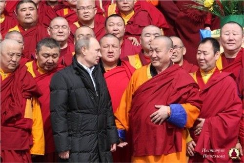 Які народи Росії сповідують буддизм?