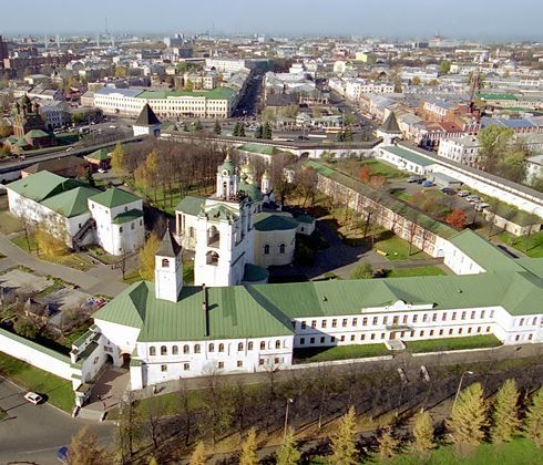 Які пам'ятки відвідати в Ярославлі?